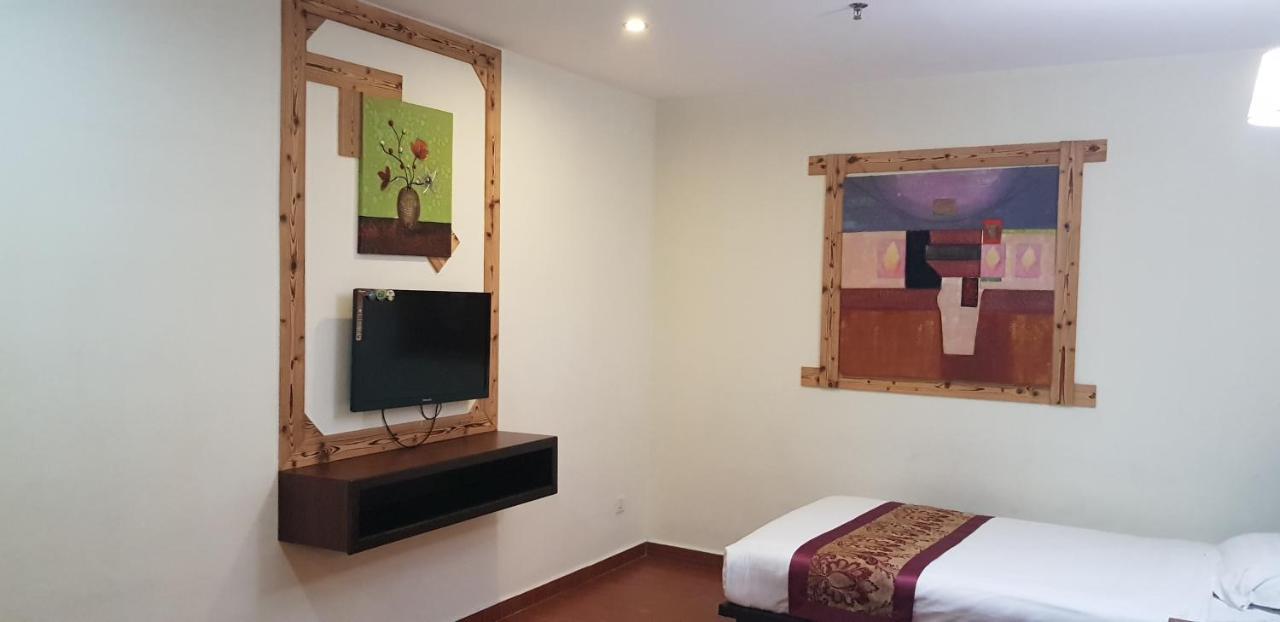 Capital O 89938 Herald Hotel Malacca Exteriör bild